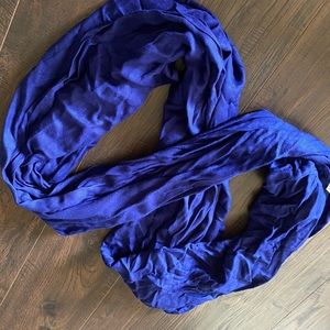 Infinity scarf